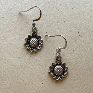 Silver Flower Dainty Dangle Earrings